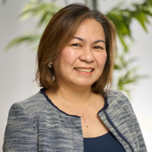 A headshot of Jennifer Licardo smiling